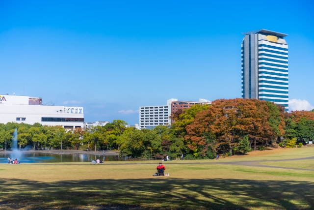 多摩市の不動産の売却相場は？土地やマンション・一戸建てまでを詳しく解説！